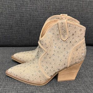 Rhinestone Studded Western NEW Size 8.5M Tan Fabric Block Heeled Ankle Boots